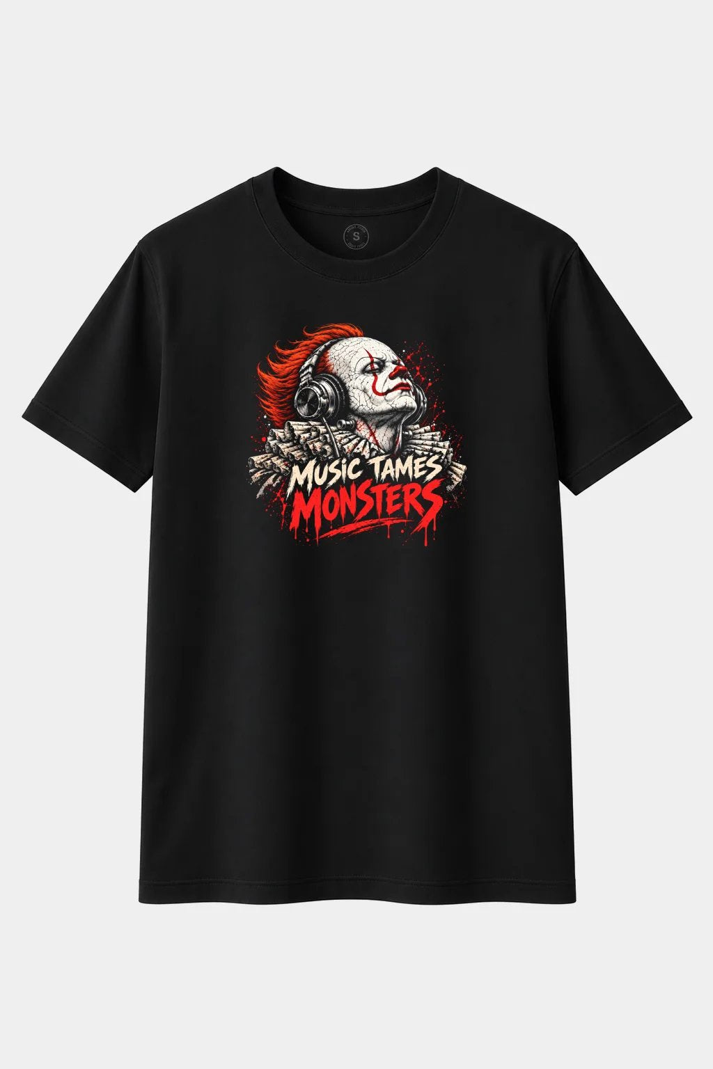 Camiseta Payaso Terrorífico con Auriculares “Music Tames Monsters” – Diseño de Terror y Música