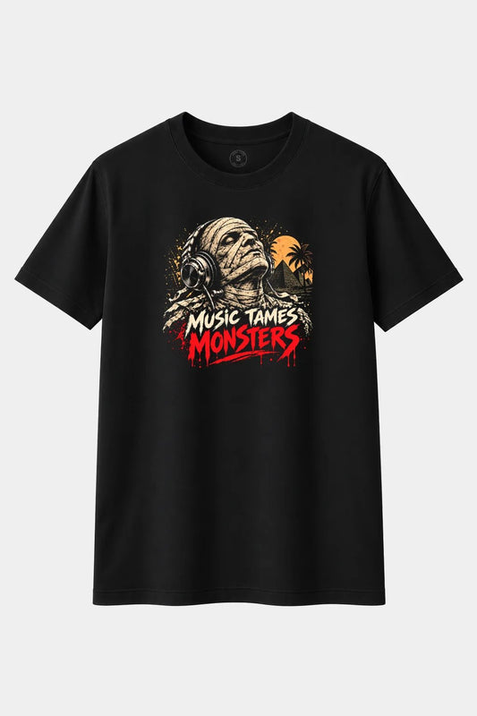 Camiseta Momia con Auriculares “Music Tames Monsters” – Terror y Música