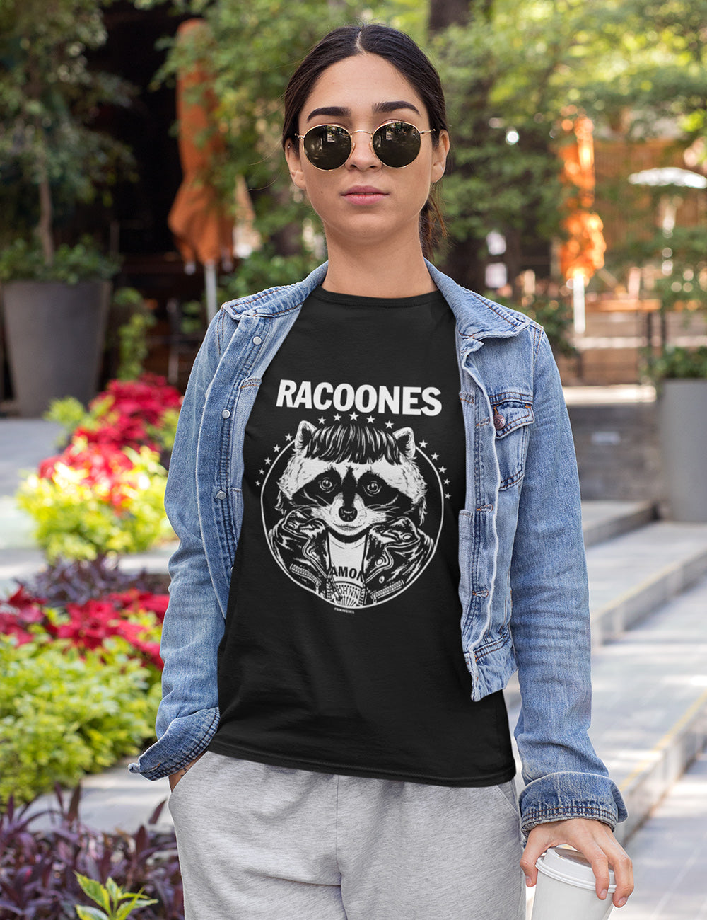 Raacones black